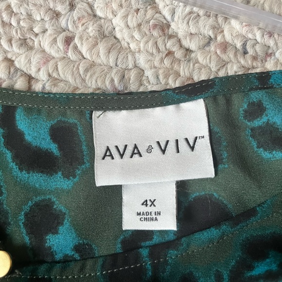 Ava and Viv Too - Picture 3 of 3